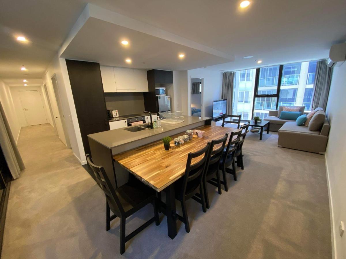 2 Bed 2 Bath Luxury Apartment In Braddon Canberra - Free Heated Pool, Gym, Parking Exterior photo